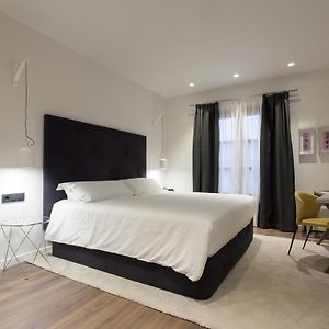 Kamer met een Queen Size Bed